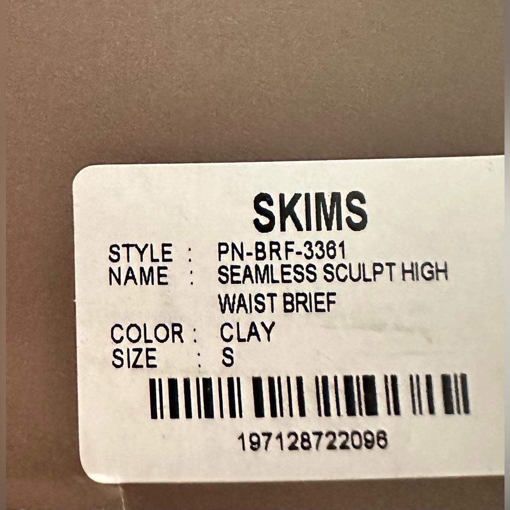 - Skims bundle shape wear NEW LOT OF 3, SIZE S. - Picture 3 of 5